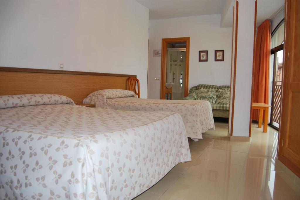 Hostal Cazalegas Chambre photo