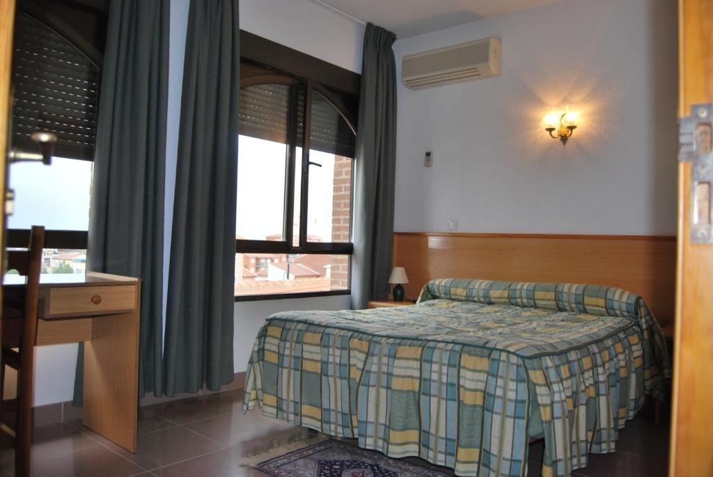 Hostal Cazalegas Chambre photo