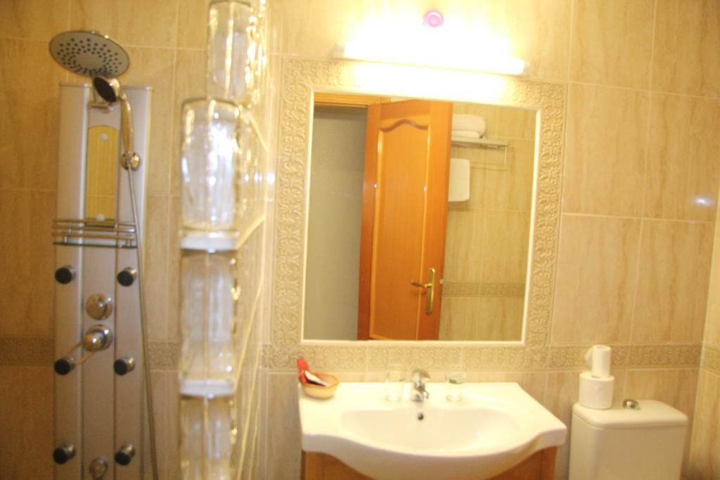Hostal Cazalegas Extérieur photo