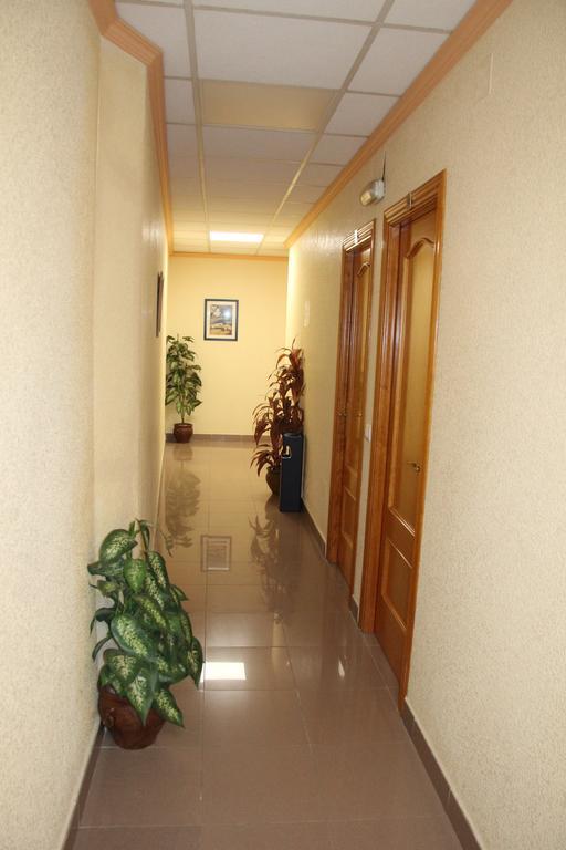 Hostal Cazalegas Extérieur photo